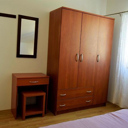 Peter Pan Apartments Palit ภายนอก รูปภาพ
