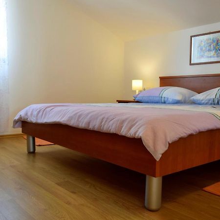 Peter Pan Apartments Palit ภายนอก รูปภาพ