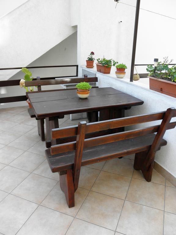Peter Pan Apartments Palit ภายนอก รูปภาพ
