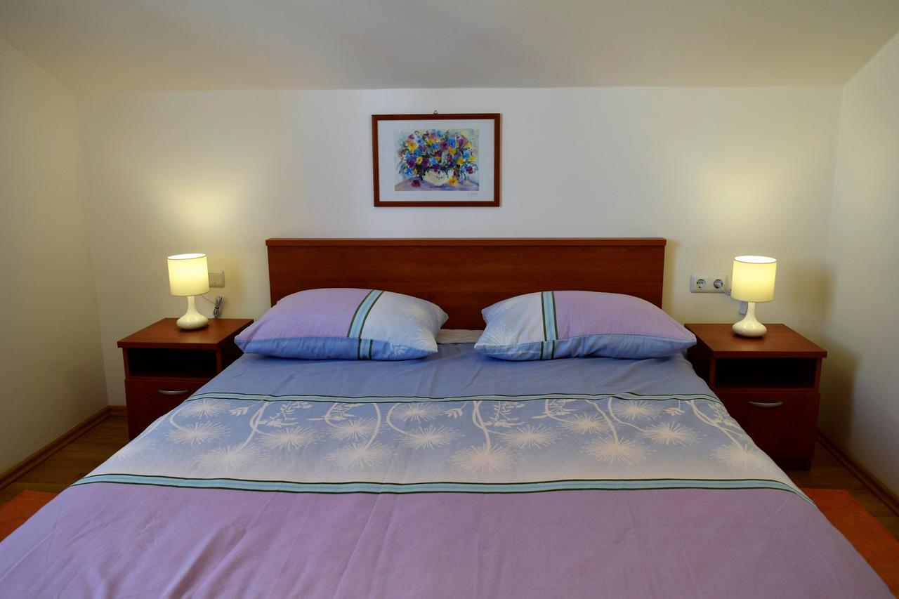 Peter Pan Apartments Palit ภายนอก รูปภาพ