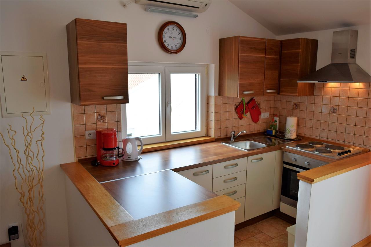 Peter Pan Apartments Palit ภายนอก รูปภาพ
