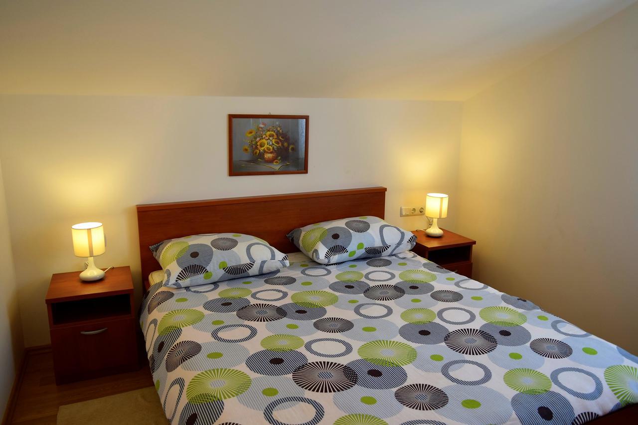 Peter Pan Apartments Palit ภายนอก รูปภาพ